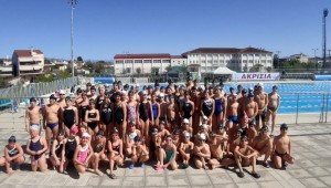 38 μετάλλια στην Λάρισα για τους «ασπρόμαυρους» κολυμβητές!